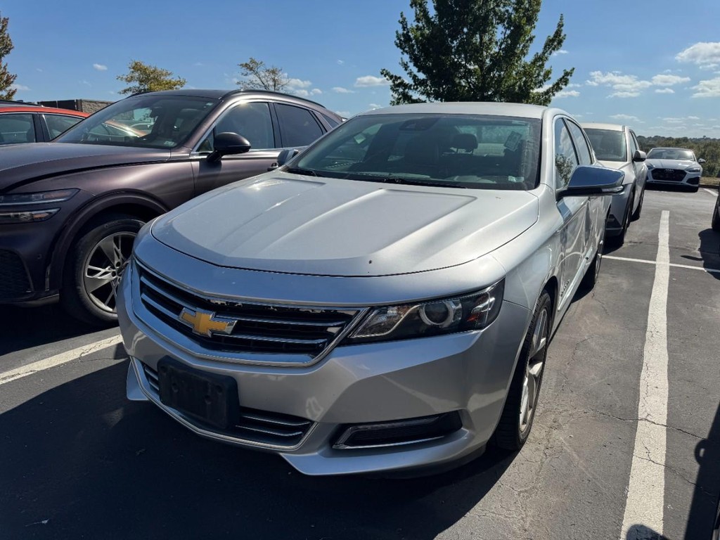 Chevrolet Impala Vehicle Full-screen Gallery Image 03