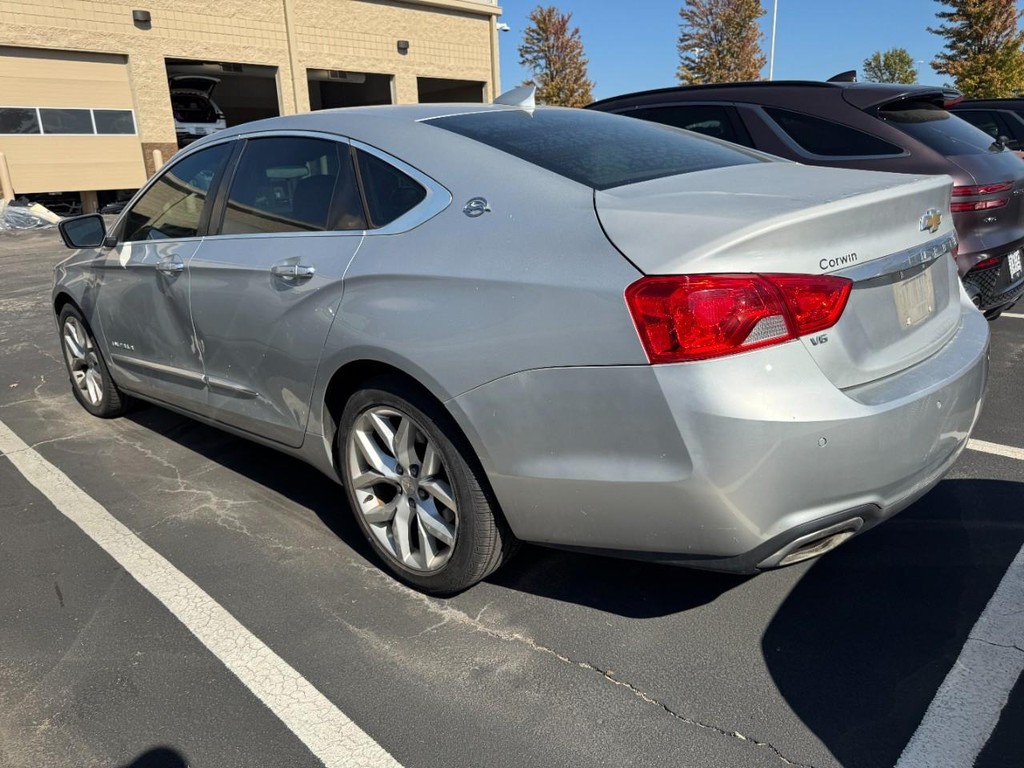 Chevrolet Impala Vehicle Full-screen Gallery Image 04