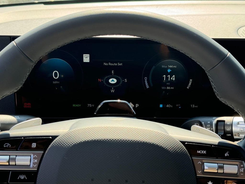 Hyundai IONIQ 5 Vehicle Full-screen Gallery Image 16