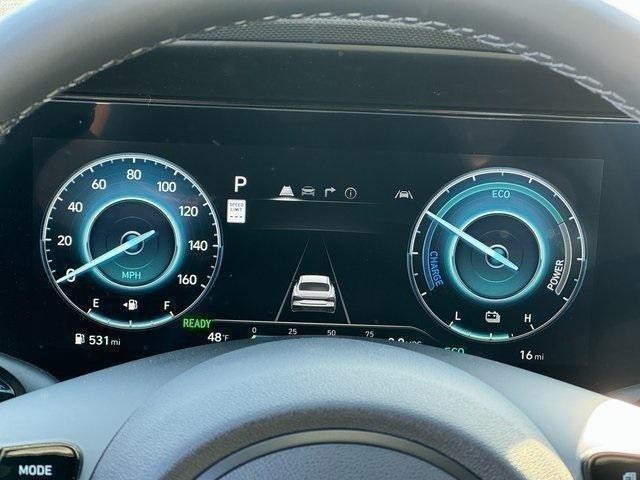 Hyundai Elantra Hybrid Vehicle Full-screen Gallery Image 23