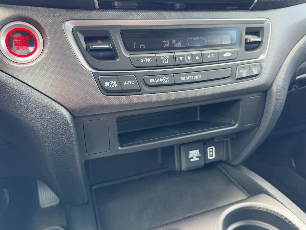 Honda Ridgeline Vehicle Full-screen Gallery Image 19