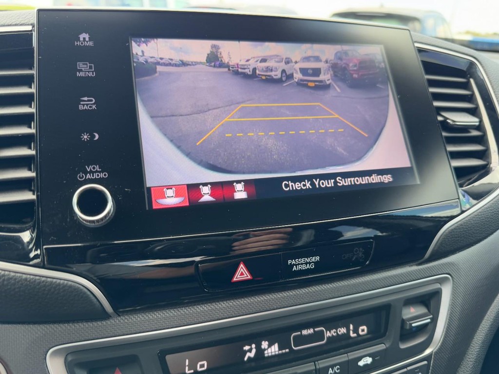 Honda Ridgeline Vehicle Full-screen Gallery Image 21