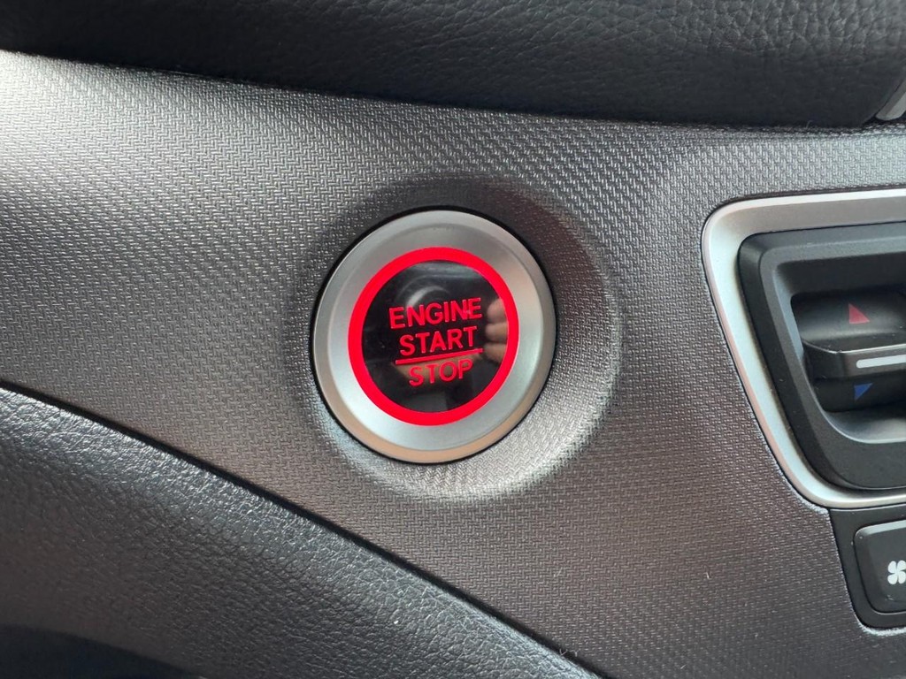 Honda Ridgeline Vehicle Full-screen Gallery Image 22