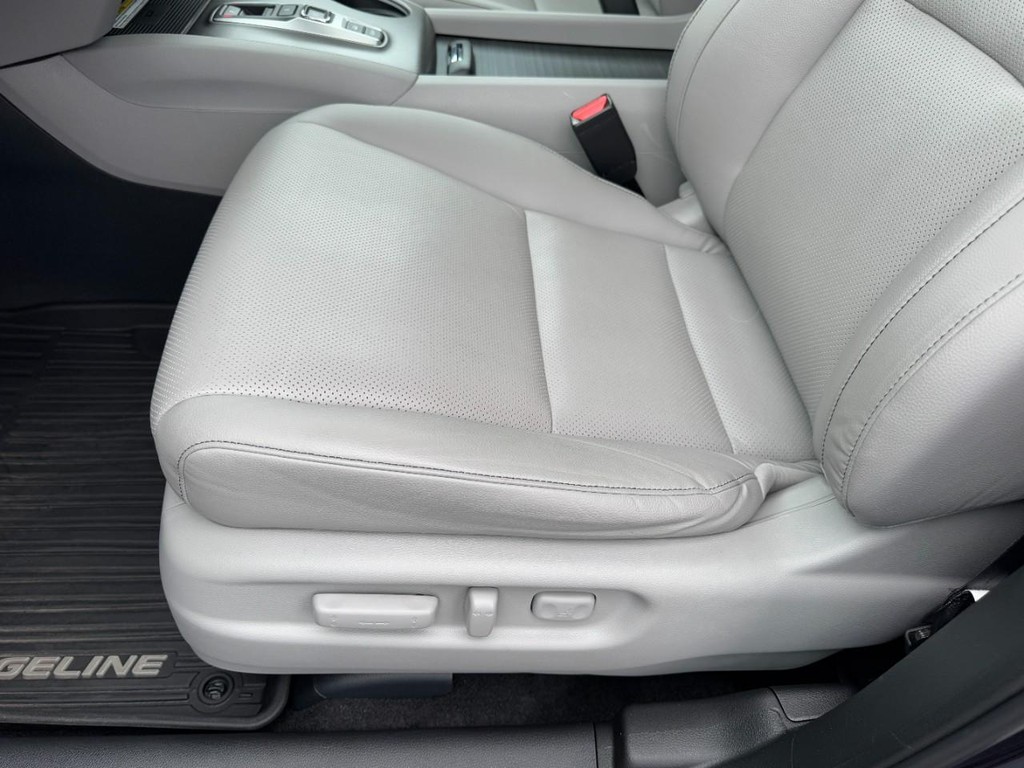 Honda Ridgeline Vehicle Full-screen Gallery Image 15