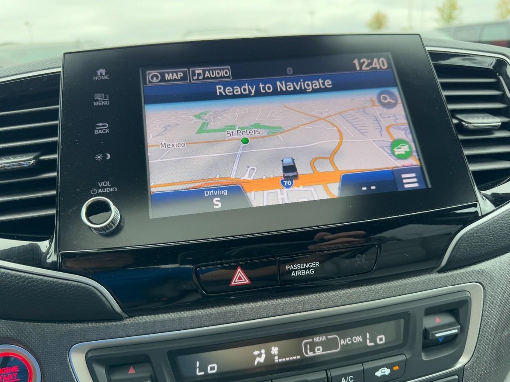 Honda Ridgeline Vehicle Full-screen Gallery Image 22