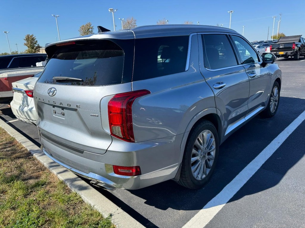 Hyundai Palisade Vehicle Full-screen Gallery Image 03