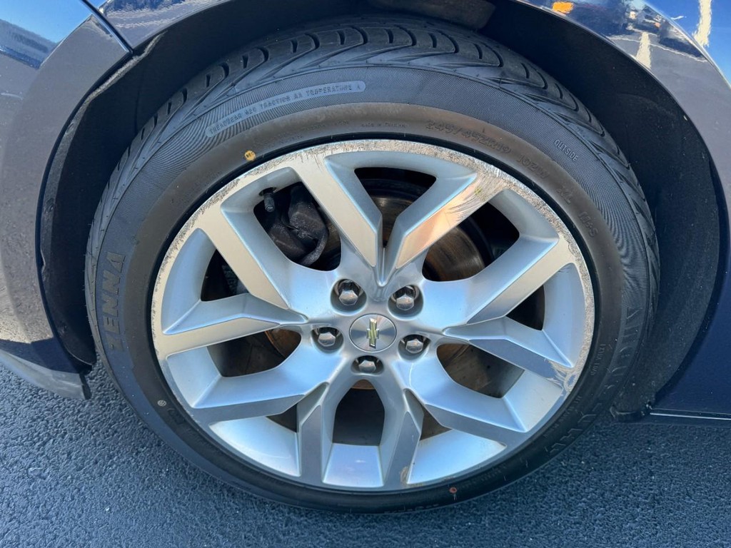 Chevrolet Impala Vehicle Full-screen Gallery Image 07