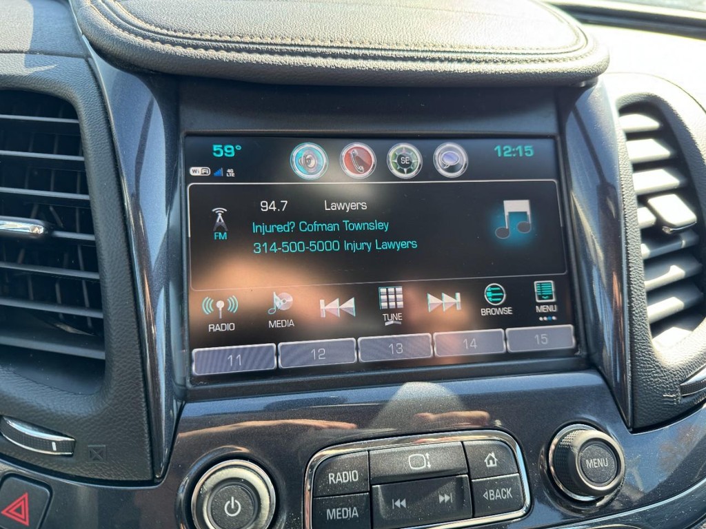 Chevrolet Impala Vehicle Full-screen Gallery Image 21