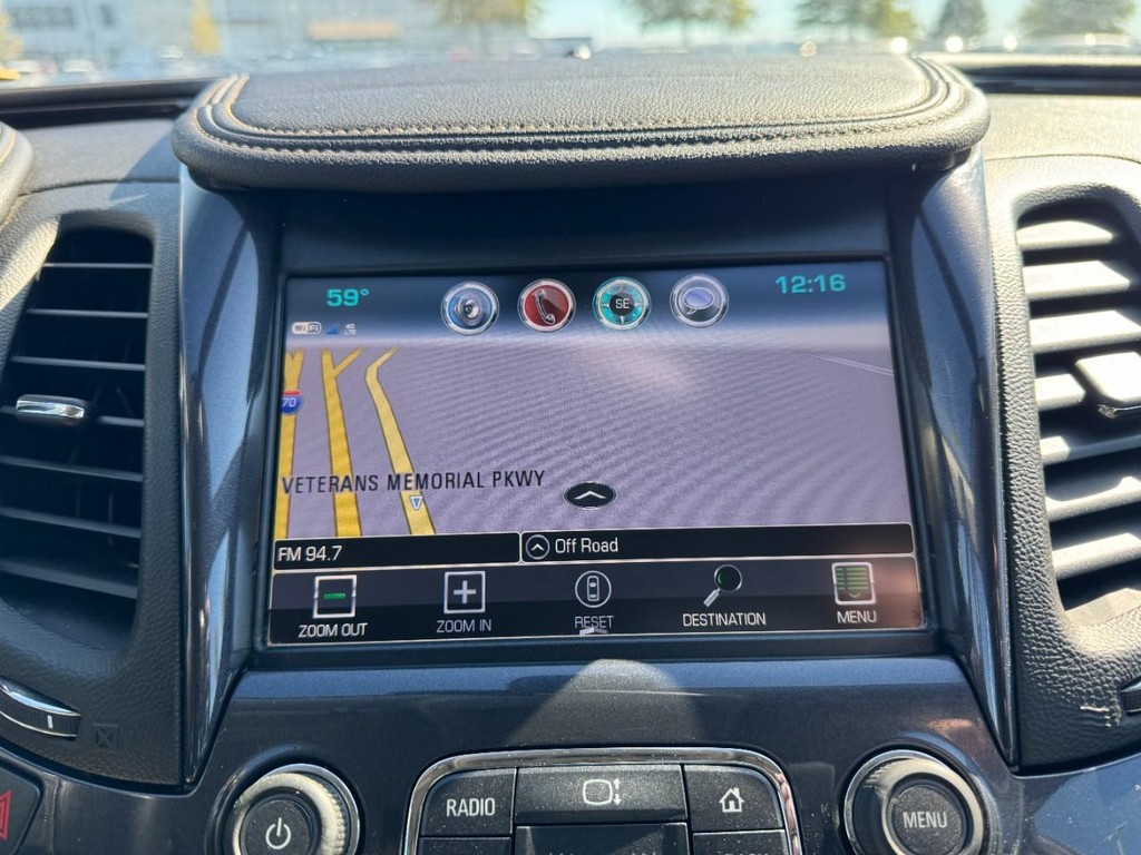 Chevrolet Impala Vehicle Full-screen Gallery Image 22