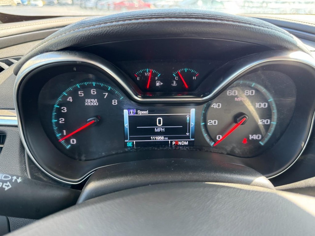 Chevrolet Impala Vehicle Full-screen Gallery Image 25