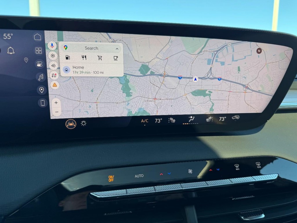 Buick Enclave Vehicle Full-screen Gallery Image 22