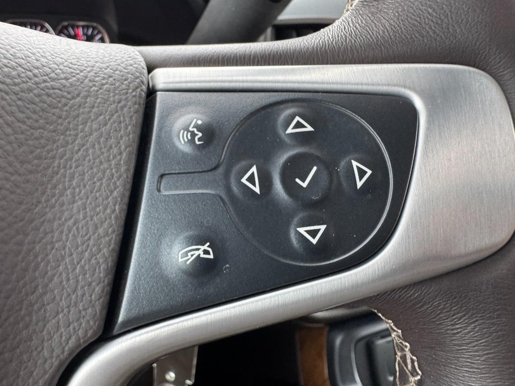 GMC Sierra 2500HD Vehicle Full-screen Gallery Image 18