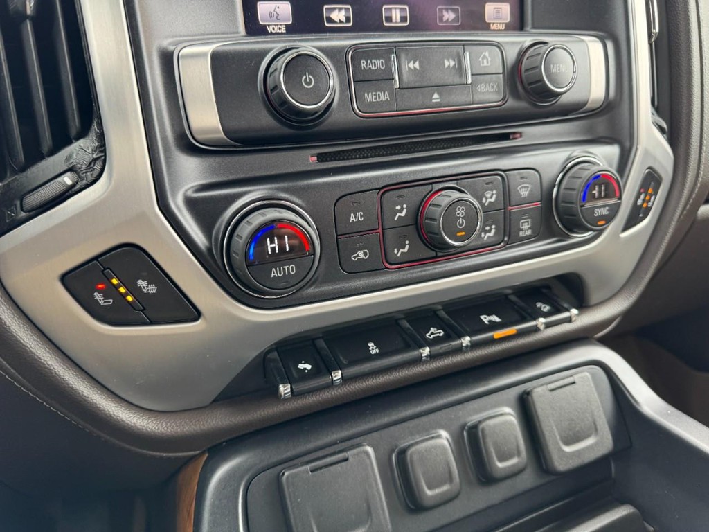 GMC Sierra 2500HD Vehicle Full-screen Gallery Image 19