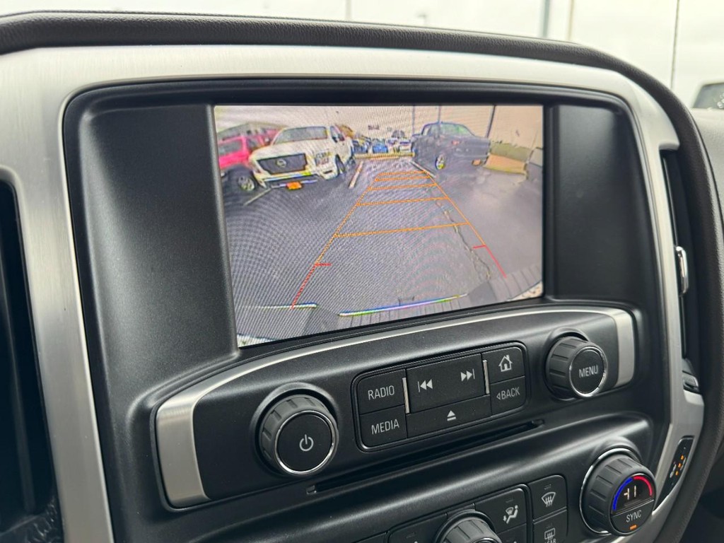 GMC Sierra 2500HD Vehicle Full-screen Gallery Image 21