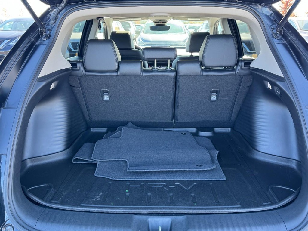 Honda HR-V Vehicle Full-screen Gallery Image 06