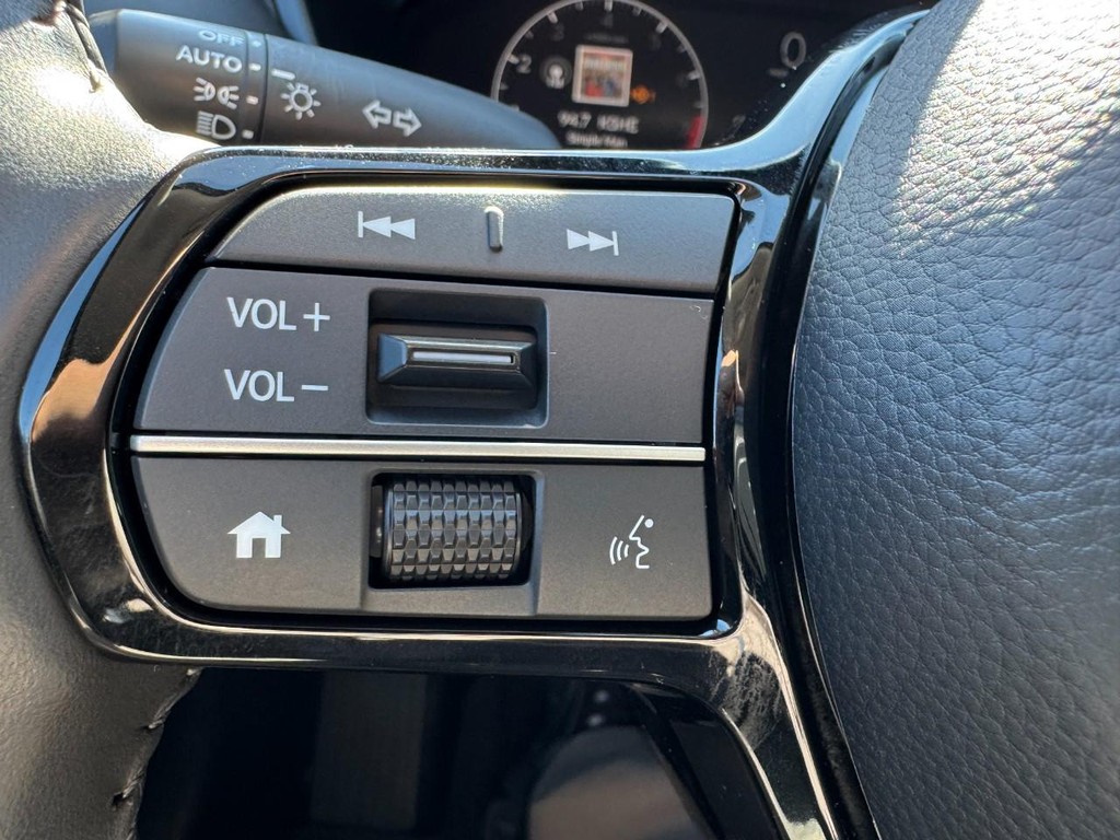 Honda HR-V Vehicle Full-screen Gallery Image 17