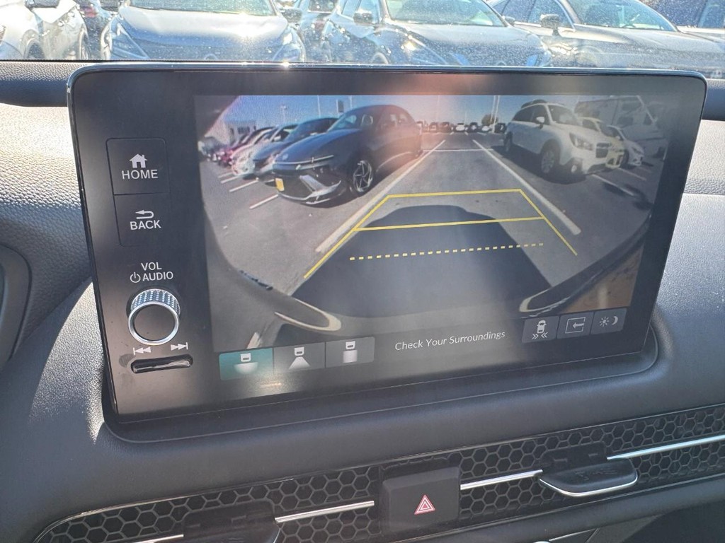 Honda HR-V Vehicle Full-screen Gallery Image 21