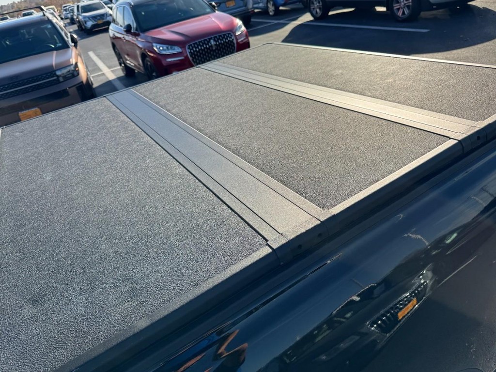 Honda Ridgeline Vehicle Full-screen Gallery Image 06