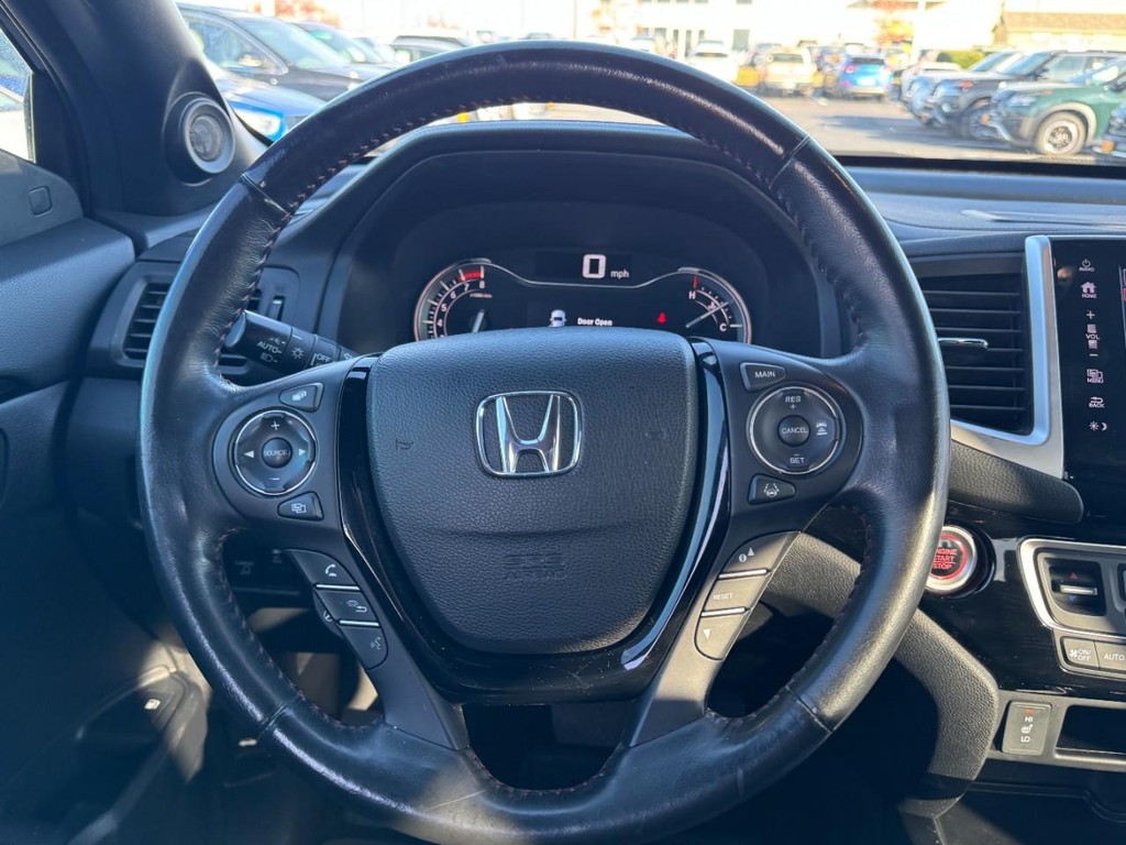 Honda Ridgeline Vehicle Full-screen Gallery Image 14