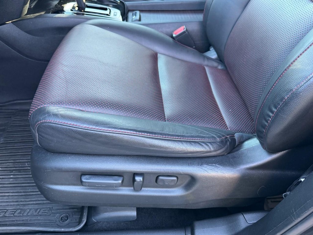 Honda Ridgeline Vehicle Full-screen Gallery Image 16