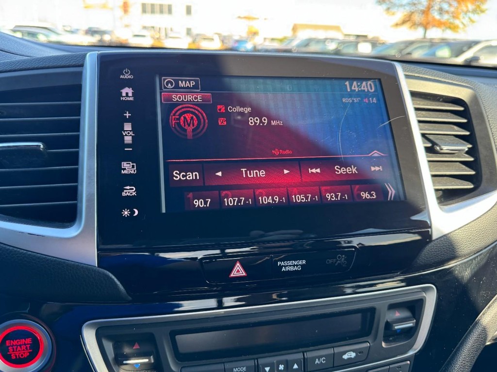 Honda Ridgeline Vehicle Full-screen Gallery Image 21