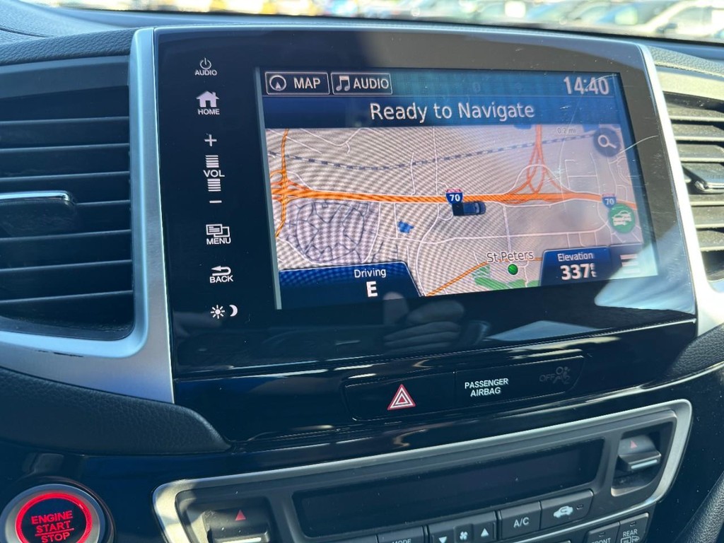 Honda Ridgeline Vehicle Full-screen Gallery Image 22