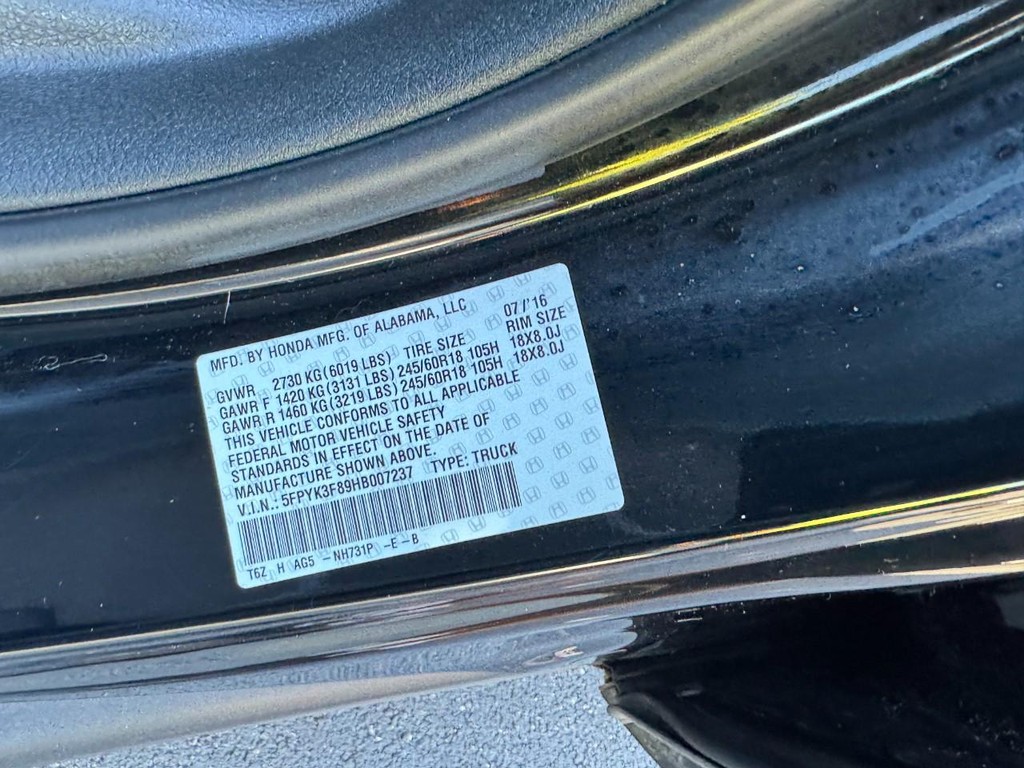 Honda Ridgeline Vehicle Full-screen Gallery Image 26