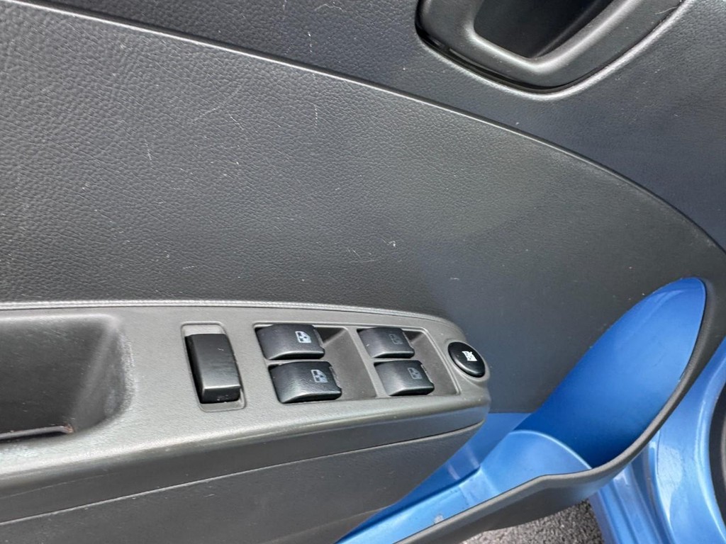 Chevrolet Spark Vehicle Full-screen Gallery Image 17