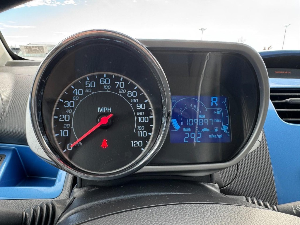 Chevrolet Spark Vehicle Full-screen Gallery Image 20