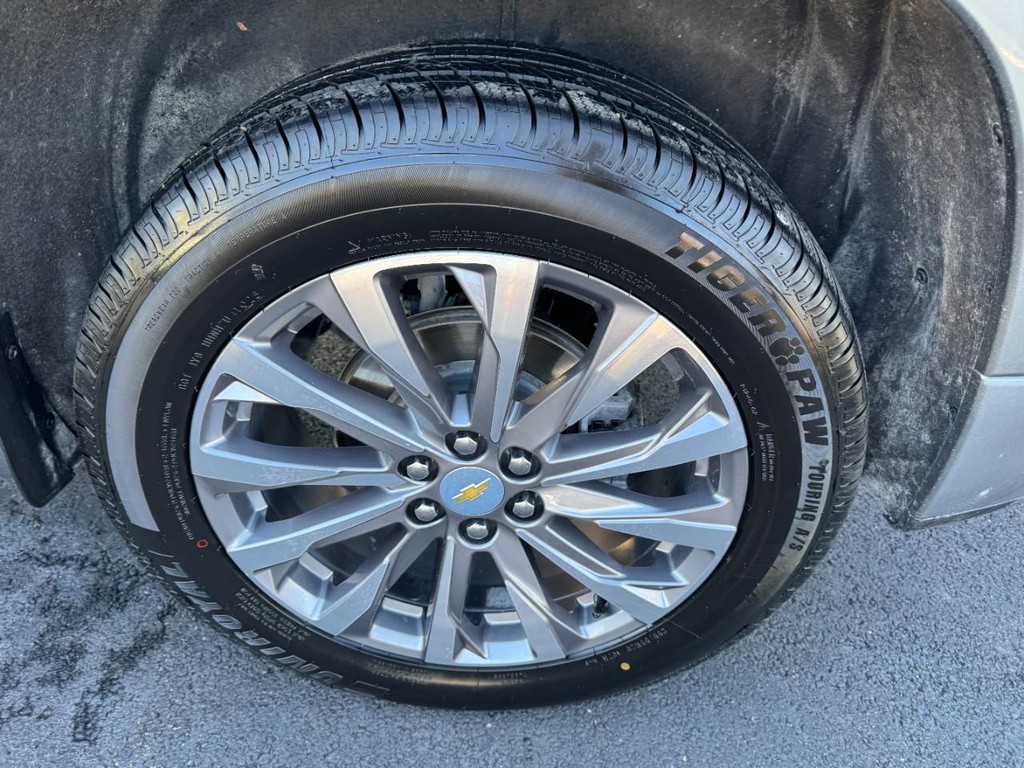 Chevrolet Traverse Vehicle Full-screen Gallery Image 07