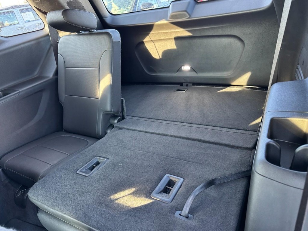 Chevrolet Traverse Vehicle Full-screen Gallery Image 12