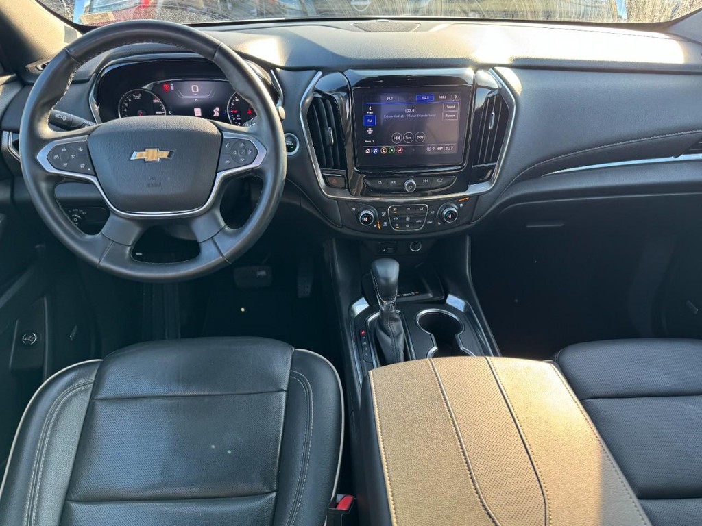 Chevrolet Traverse Vehicle Full-screen Gallery Image 15