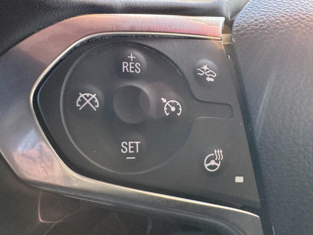 Chevrolet Traverse Vehicle Full-screen Gallery Image 20