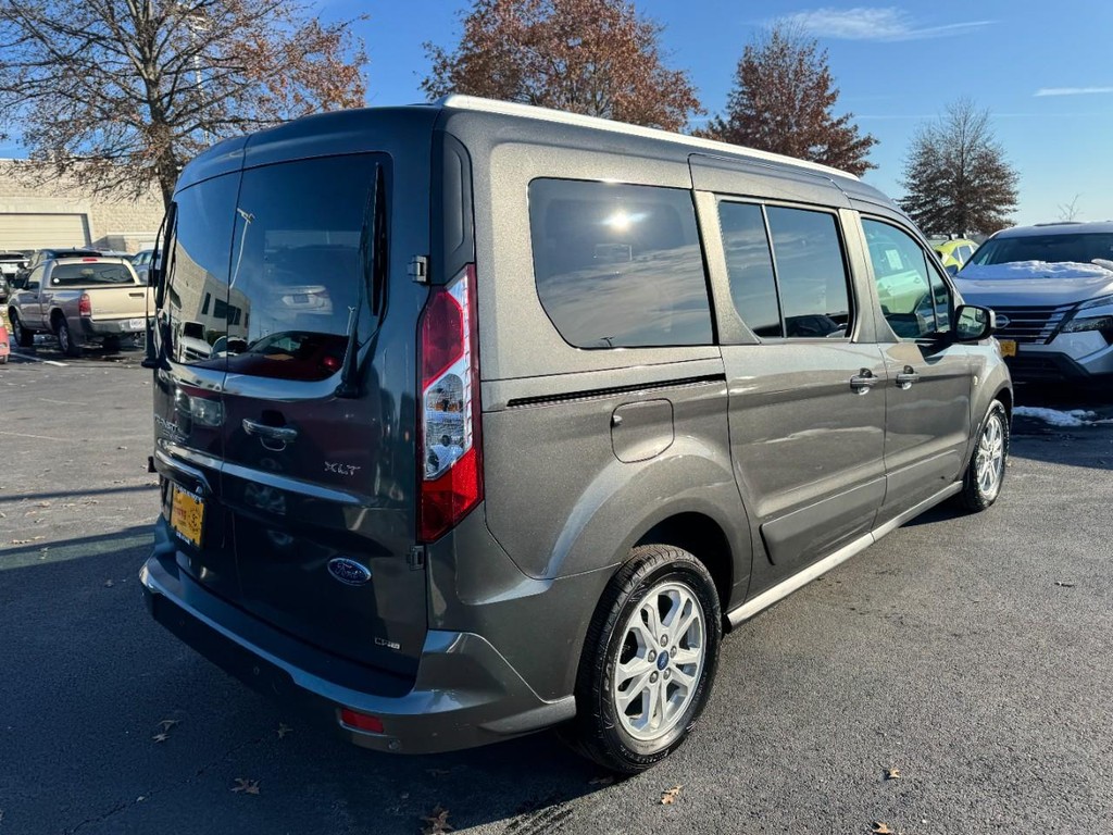 Ford Transit Connect Wagon Vehicle Full-screen Gallery Image 03