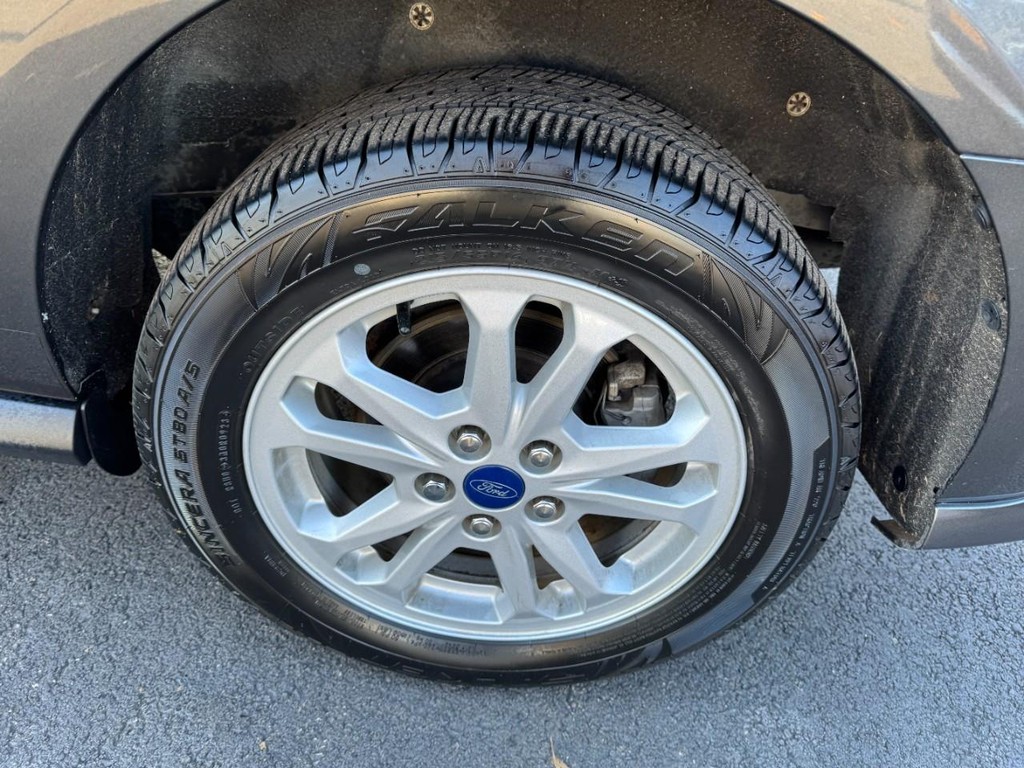 Ford Transit Connect Wagon Vehicle Full-screen Gallery Image 07