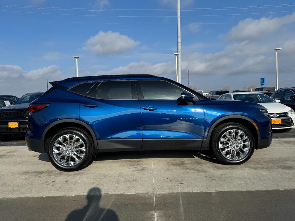 Chevrolet Blazer Vehicle Full-screen Gallery Image 02