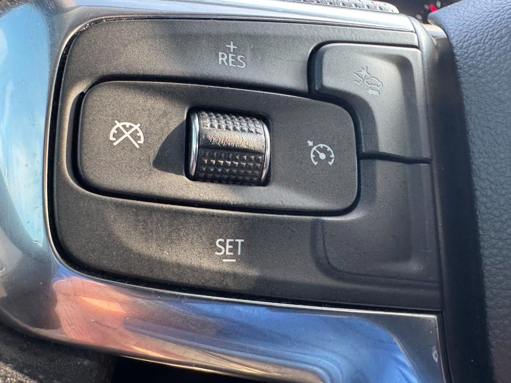 Chevrolet Blazer Vehicle Full-screen Gallery Image 16