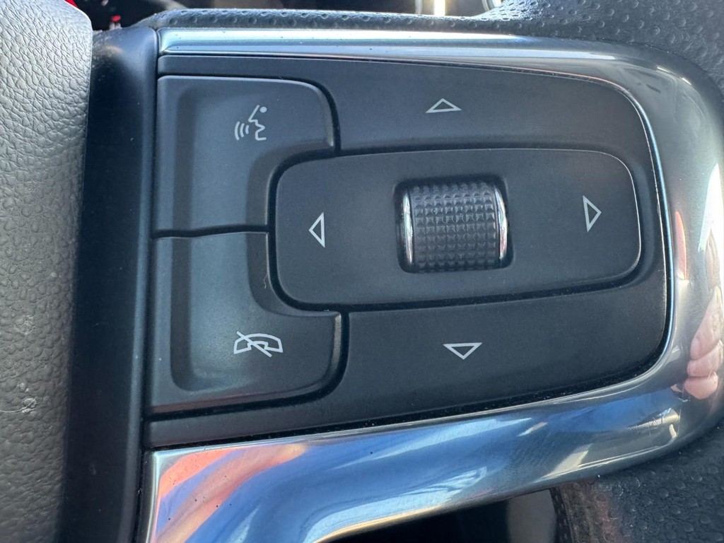 Chevrolet Blazer Vehicle Full-screen Gallery Image 17