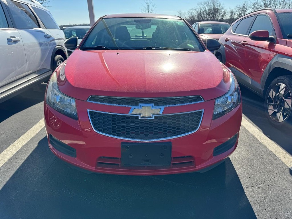 Chevrolet Cruze Vehicle Full-screen Gallery Image 02