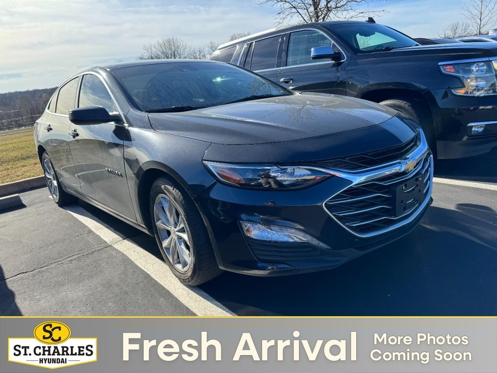 Chevrolet Malibu Vehicle Full-screen Gallery Image 01