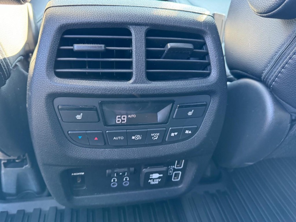 Honda Pilot Vehicle Full-screen Gallery Image 13