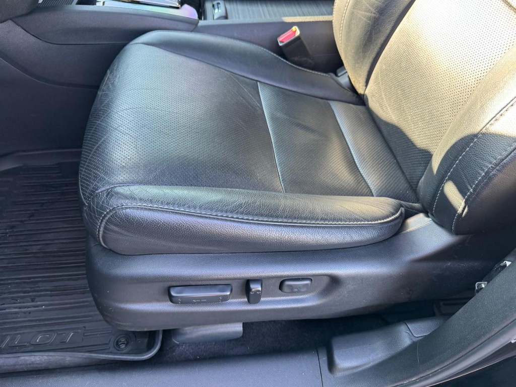 Honda Pilot Vehicle Full-screen Gallery Image 17