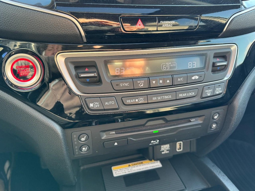 Honda Pilot Vehicle Full-screen Gallery Image 21