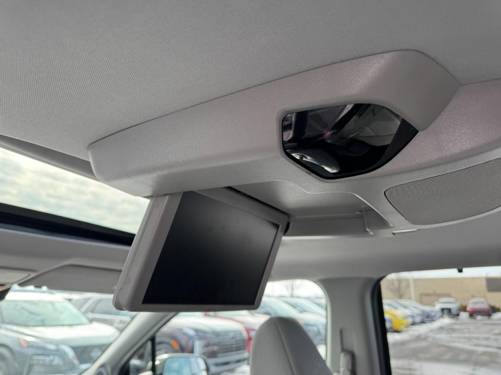 Honda Pilot Vehicle Full-screen Gallery Image 12