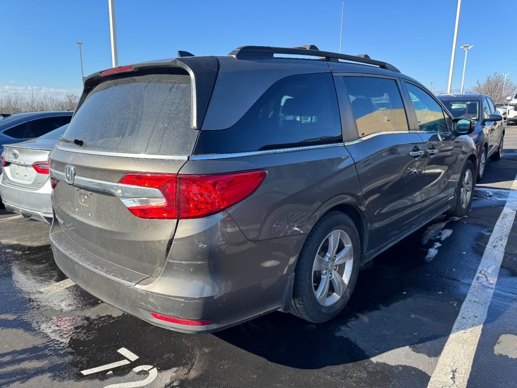 Honda Odyssey Vehicle Full-screen Gallery Image 02