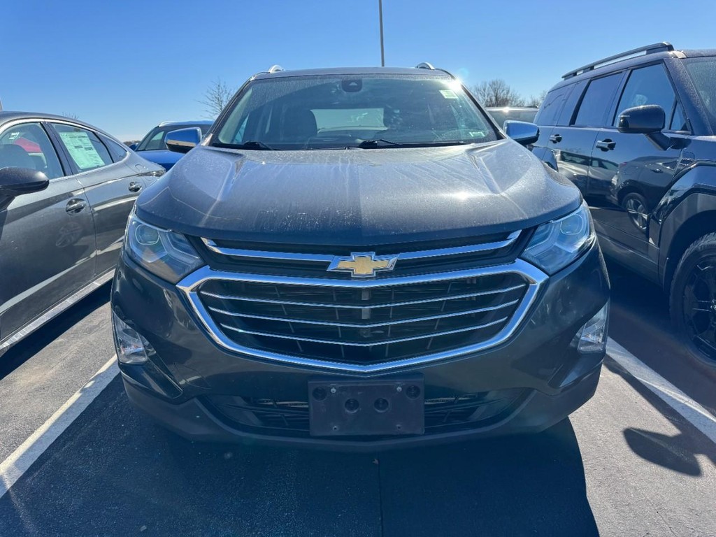 Chevrolet Equinox Vehicle Full-screen Gallery Image 02