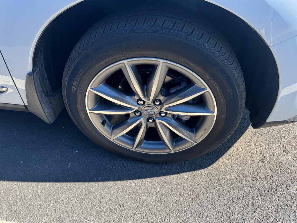 Acura RDX Vehicle Full-screen Gallery Image 04