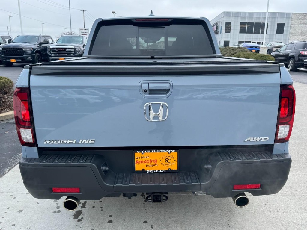 Honda Ridgeline Vehicle Full-screen Gallery Image 04
