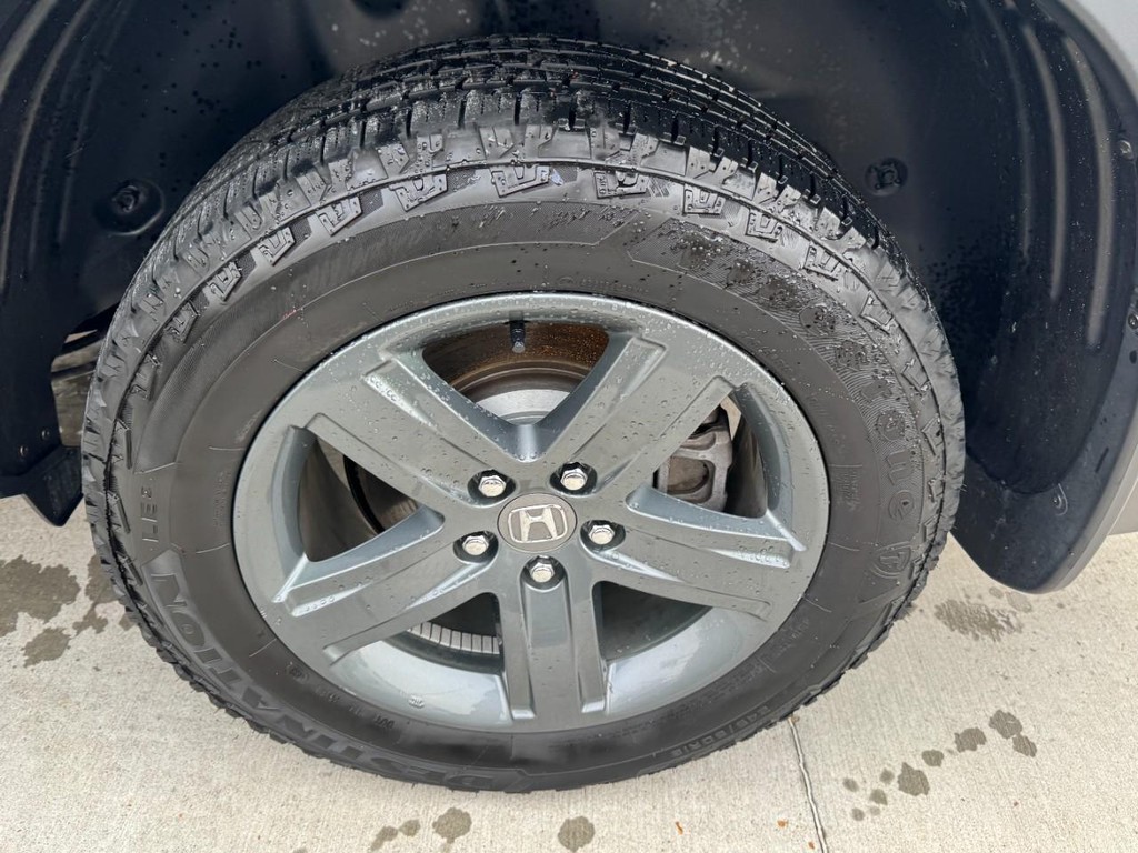 Honda Ridgeline Vehicle Full-screen Gallery Image 06