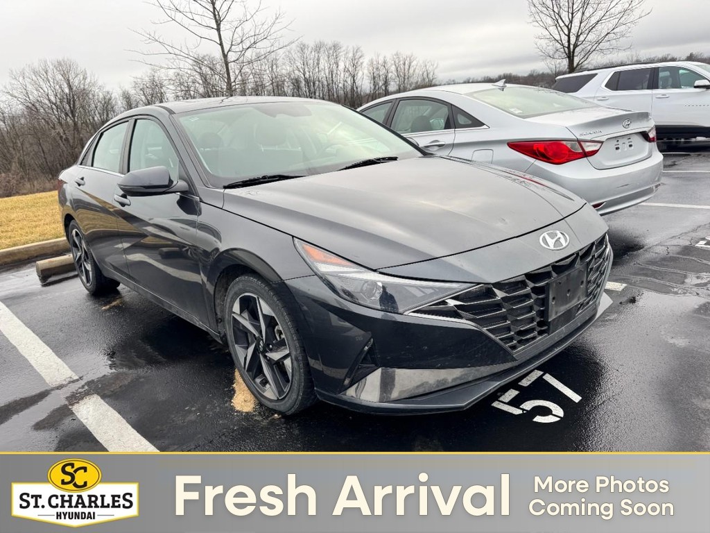 Hyundai Elantra Vehicle Full-screen Gallery Image 01